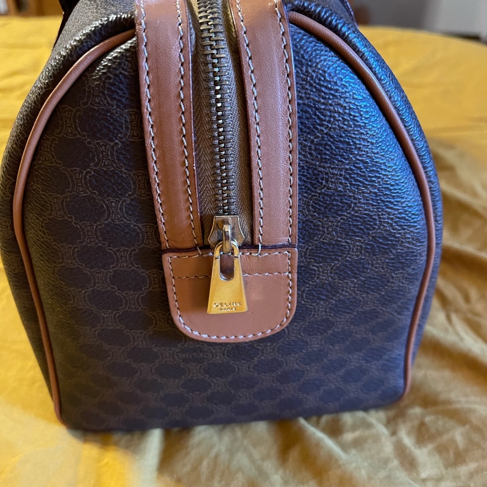 Gorgeous Authentic Celine Boston Bag - Picture 6 of 16